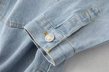 Load image into Gallery viewer, Button-Up Pocket Denim Coat
